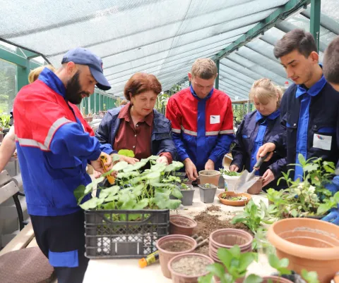 უნივერსიტეტის სტრატეგიულმა პარტნიორებმა, ზუგდიდის ბოტანიკურმა ბაღმა და სენაკის საფუტკრე მეურნეობამ რკ "ოცნება", სასწავლო საწარმოს სტატუსი 6 წლის ვადით მიიღო